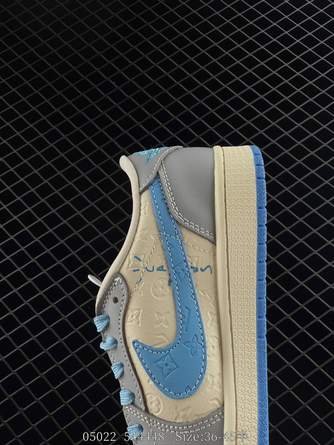 Travis Scott x Air Jordan 1 ” Reverse Mocha “